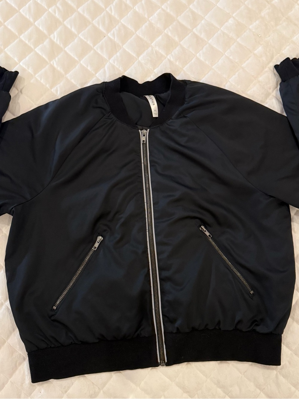 Fabletics Black Iconic Everyday Bomber Jacket Size XL Women's Full Zip Coat